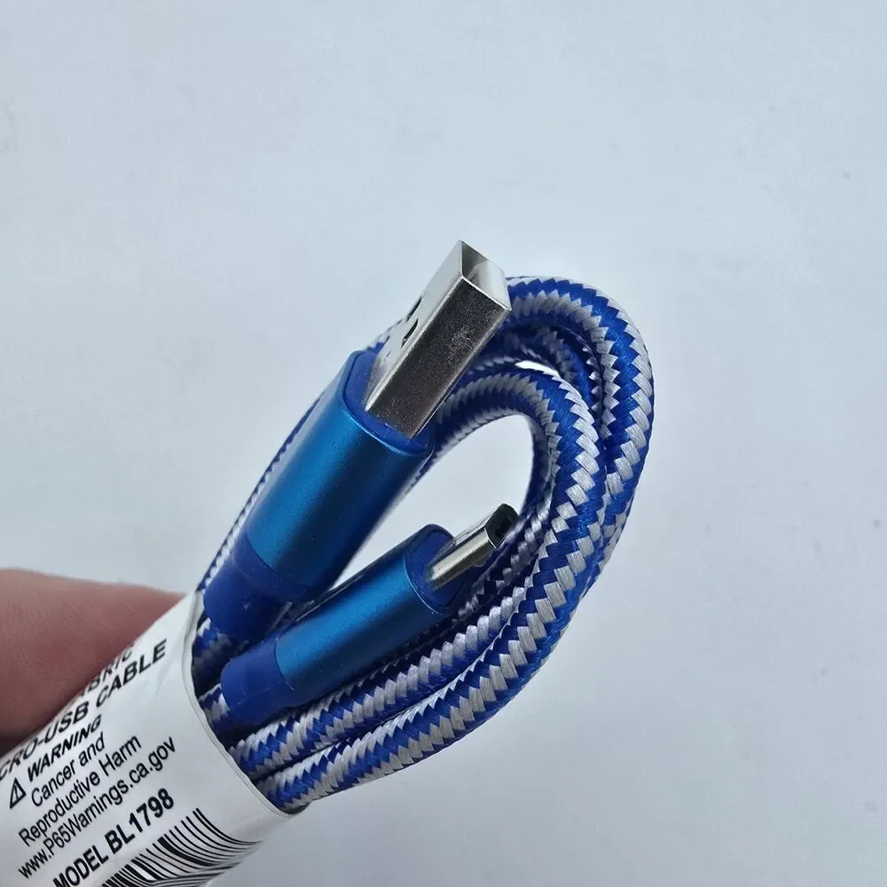 Wireless Gear 6 ft micro usb sync and charge cable. Fabric material.